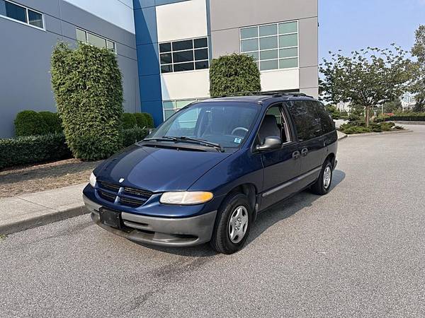 2000 Dodge Caravan 1