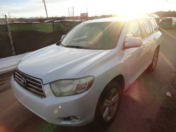 2008 Toyota Highlander V6 3.5L 145020 Miles Automatic 7 Passengers - $8,500 (Denver)63612160243715121