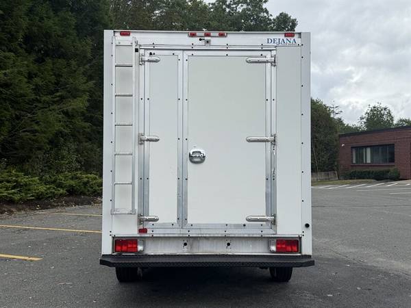 2018 RAM ProMaster 12' - Photo 5
