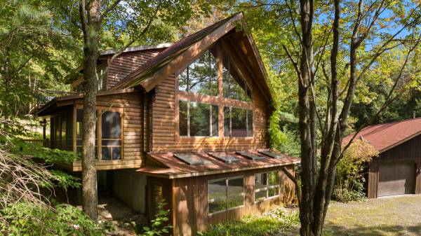$529,000 / 4br - 3300ft2 - 135 Sparrowhawk Lake Rd Schenevus NY – 4 Bed Lake Home on 5.6 Ac (Schenevus)64198015599362120