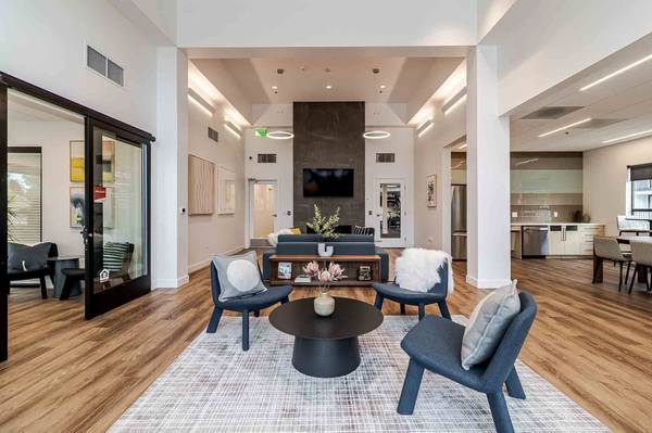 $3,501 / 2br - Ample Guest Parking, 2/bd, In Walnut Creek (walnut creek)63797062385795121