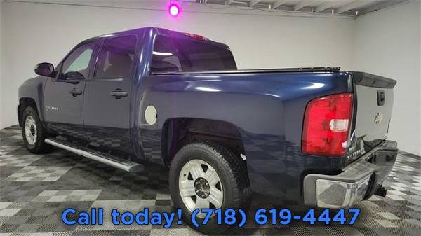 2011 Chevrolet Silverado LT Pickup - $7,995 (Long Island City)63614021062275123