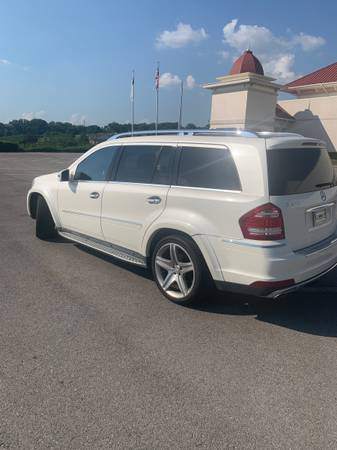 2012 Mercedes Benz GL550 - $7,000 (Kodak)63625169095555123