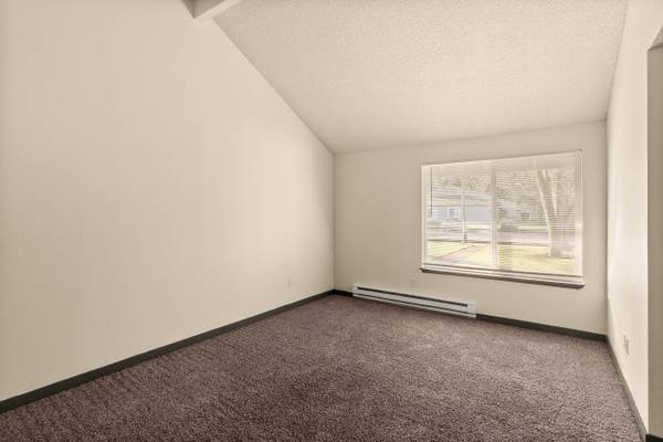 $1,799 / 2br - 926ft2 - 2/BD 1/BA, Walk-In Closets, Additional Laundry Facility (97 Byrd Drive, Steilacoom, WA)63945099082114121