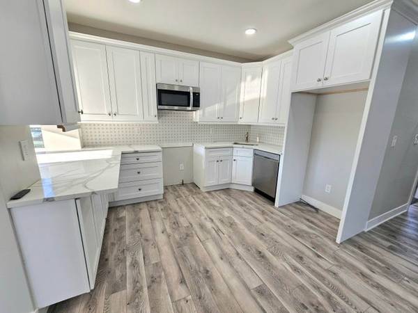 $1 / 2br - 1152ft2 - File 4729  Remodeled 2 bedroom  with partial finished basement (Hammonbd)63918293179522121