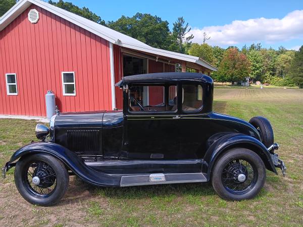 1929 FORD MODEL A COUPE 1