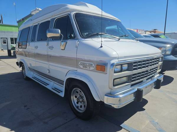 Furgoneta camper Chevy G20 de 1993 - $3.995 (Lake Havasu City)63470416268803121