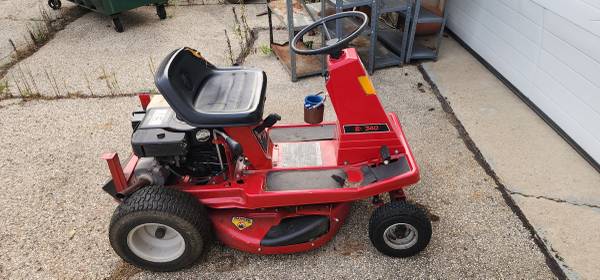 Small riding mower 1