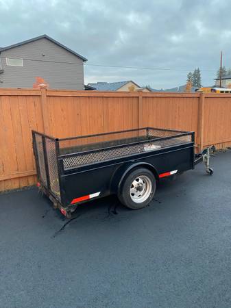 2017 Utility Trailer 4x8 cargo trailer 1