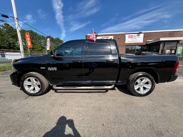 2015 Ram 1500 Sport 4x4 - $23,99563621709465985121