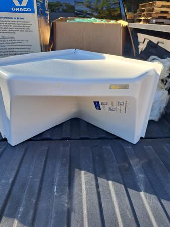 Clarion Corner Shower seat 1