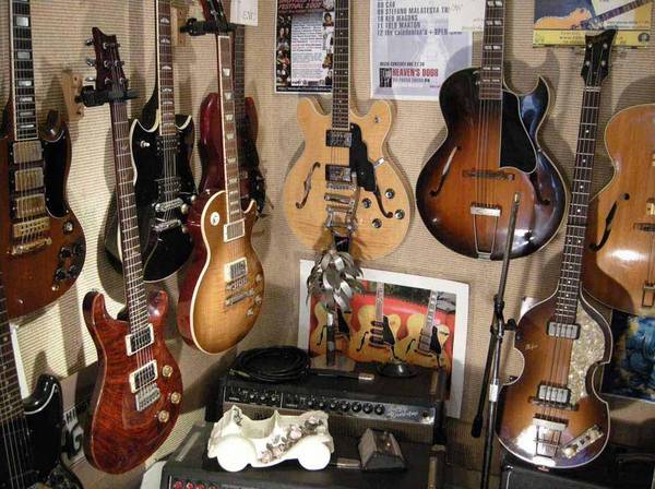 Wanted Vintage guitar, amplifiers, pedals, mics 1