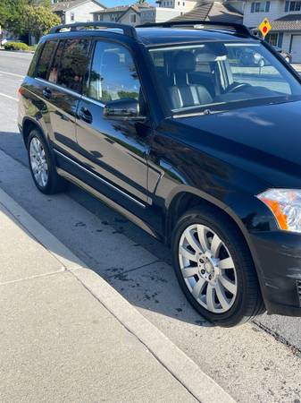 2012 Mercedes GLK 350 - $8,900 (San Jose)63617813865731121