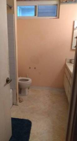 $750 / 300ft2 - Spacious room for rent 10/1 (Rancho Penasquitos)63621351855235124