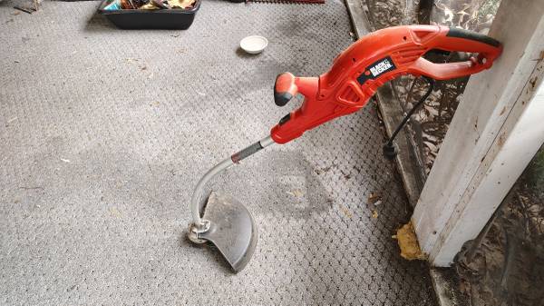 Electric trimmer 1