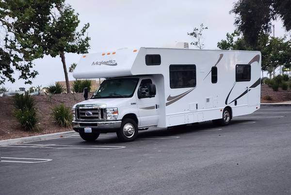 TEMPORARY RV PARKING ~ $25.00 PER DAY 1