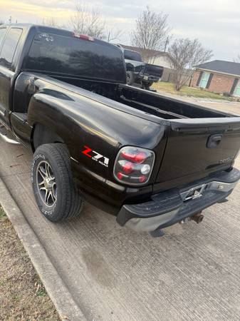 99-06 Chevy Silverado Stepside bed 1