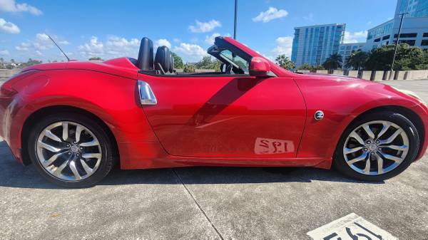 2010 370z Nissan Convertible - $8,000 (Tampa)63443116504449121