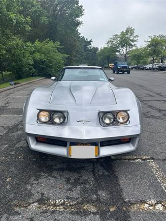 Corvette Coupe 1980 - $10.500 (Eastchester)63469897227777120