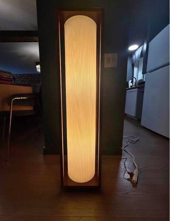 Modeline Lamp Vintage 1
