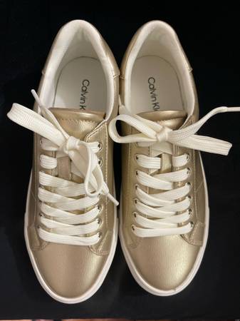 Calvin Klein - Women's Camzy Lace-Up Casual Sneakers 1