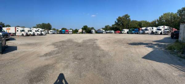 Truck & Trailer Parking Gated Easy Access I-57@127th or I-94@130th 1