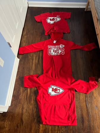 Kansas City Chiefs hoodies and tshirt 1