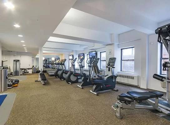 $3,295 Prime Location!! Studio on 9th Ave and 34th Street (Midtown West)63689899396739124