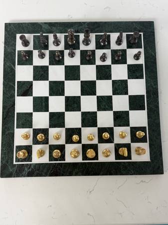 PRICE-DROP-Beautiful StonKraft Marble 20x20 Chess Board with pieces 1