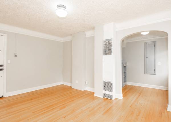 $1,395 / 1br - 610ft2 - ¡Solicite ahora! Hermosa ubicación en el noroeste. Vea la oferta especial! #108 (Alphabet Dist./Nob Hill/NW Portland)63914739422595121