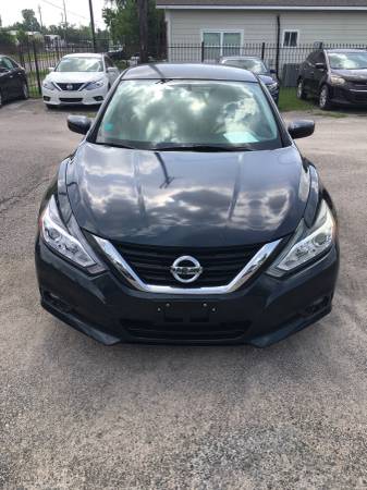 2016 Nissan Altima SV - $8,800 (Houston)63622150530817122