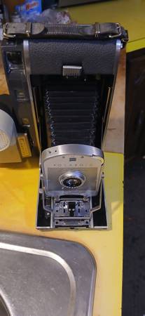 POLAROID CAMERA [ MODEL 150 ]  MINT ! 1