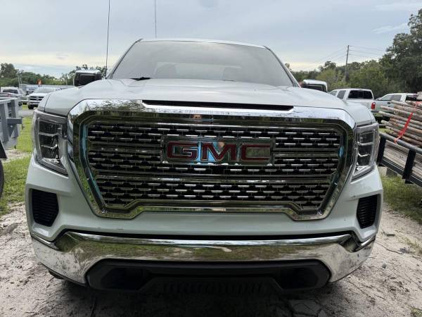 2021 GMC Sierra 1500 Base 4x2 4puerta Cabina Doble 6.6 ft. SB - $25,900 (+ Gator Truck Center de Ocala)63470248564867123