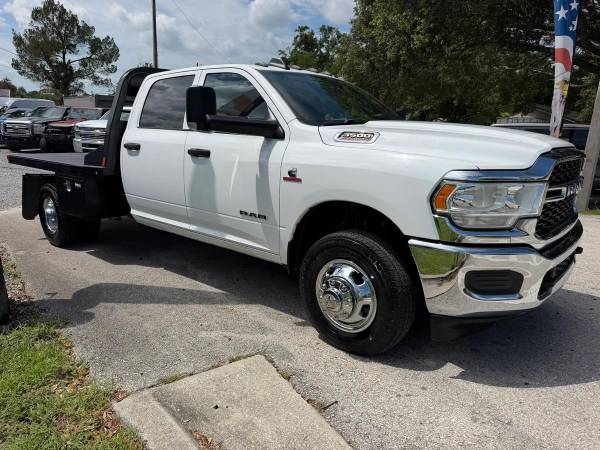 2022 RAM 3500 Crew Cab - Photo 3