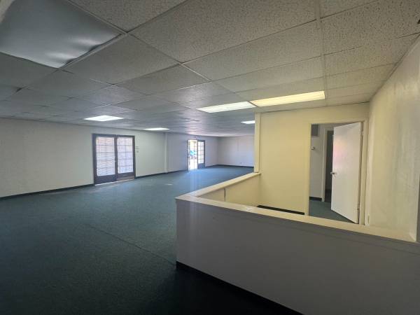 $2,095 / 1850ft2 - GLENDALE CHURCH/OPEN FLOOR PLAN SUITE FOR LEASE64024823371393124