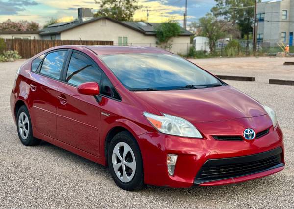 2013 TOYOTA PRIUS 1