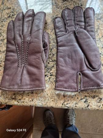 Mens leather gloves 1