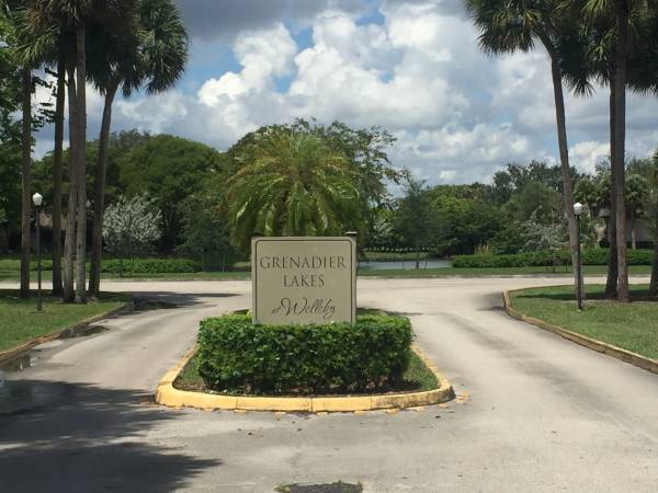 $2,150 / 2br - $2150 LARGE 2B/2B IN GRENADIER LAKES (SUNRISE)64001846548098120