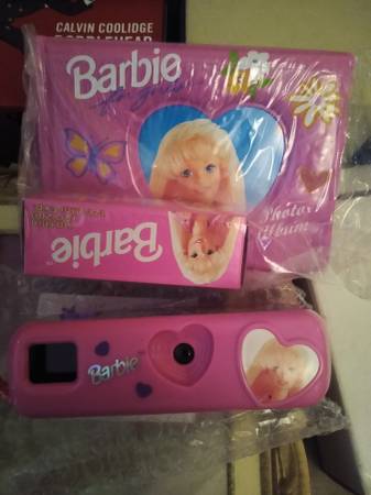 1999 Barbie 3piece camera set, new 1