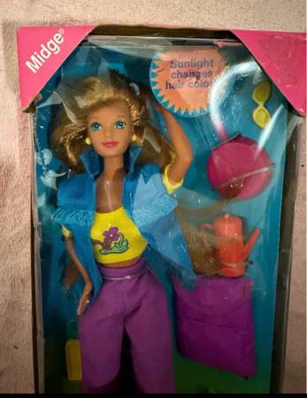 Vintage New Camp Barbie Midge Doll Mattel 1993 - No 11077 1