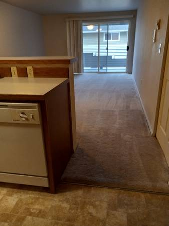 $2,060 / 1br - 700ft2 - QUIET and COZY. Close to GREEN LAKE... (Phinney Ridge/Greenwood)63852483150339121