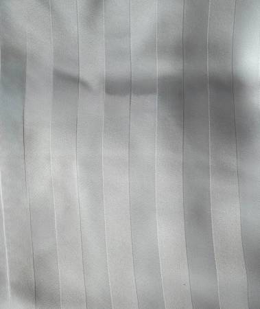 60" Round White Table Cloth 1