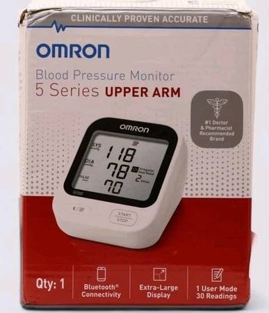 Omron 5 Series Upper Arm Blood Pressure Monitor BP7255 Wireless Blueto 1