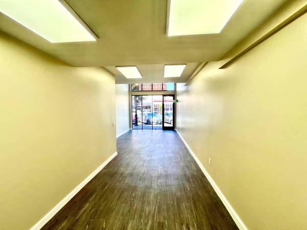 $3,600 / 928ft2 - PRIME IRVING STREET RETAIL SPACE FOR LEASE! (sunset / parkside)63938625679875123