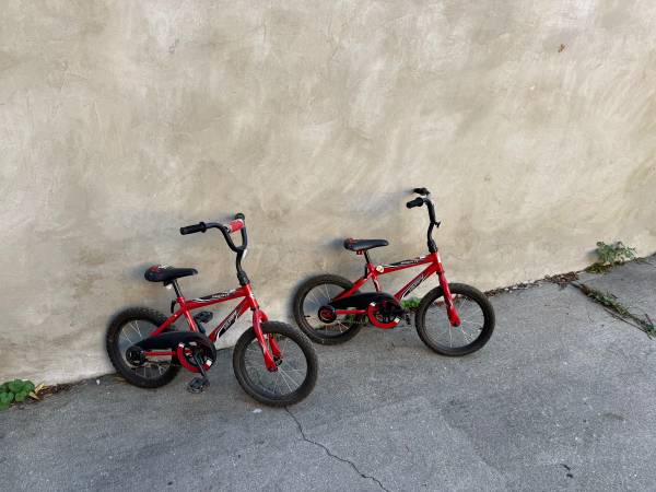 Huffy 16" Rock It Kids' Bike, Fits Riders 3'5" - 4'0", Red, Child, Boy 1