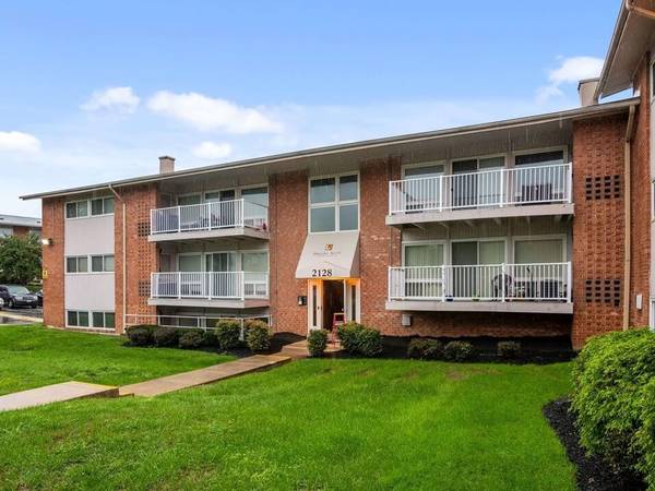 $1,825 / 3br - Smoke Free, Renovated Units, Dishwasher (2100 Parkland Square, District Heights, MD)63779126824449121