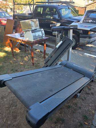 Free table/ treadmill/ toaster ovens 1