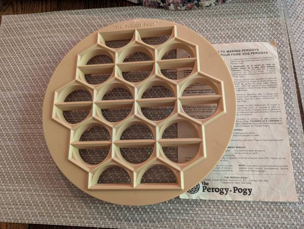Pierogi (Perogy) maker 1