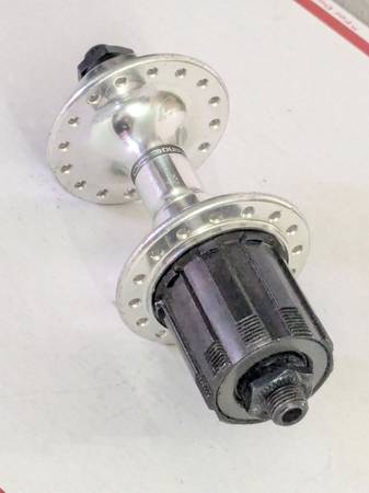 Vintage NOS Shimano 600 Tricolor FH-6400 Rear Hub 7 Speed UG 32H