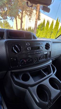 2014 Ford E-Series E 250 - Photo 11